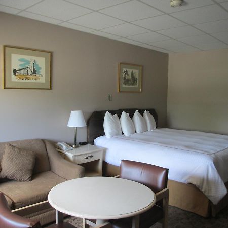 Balmer Hotel Red Lake 外观 照片